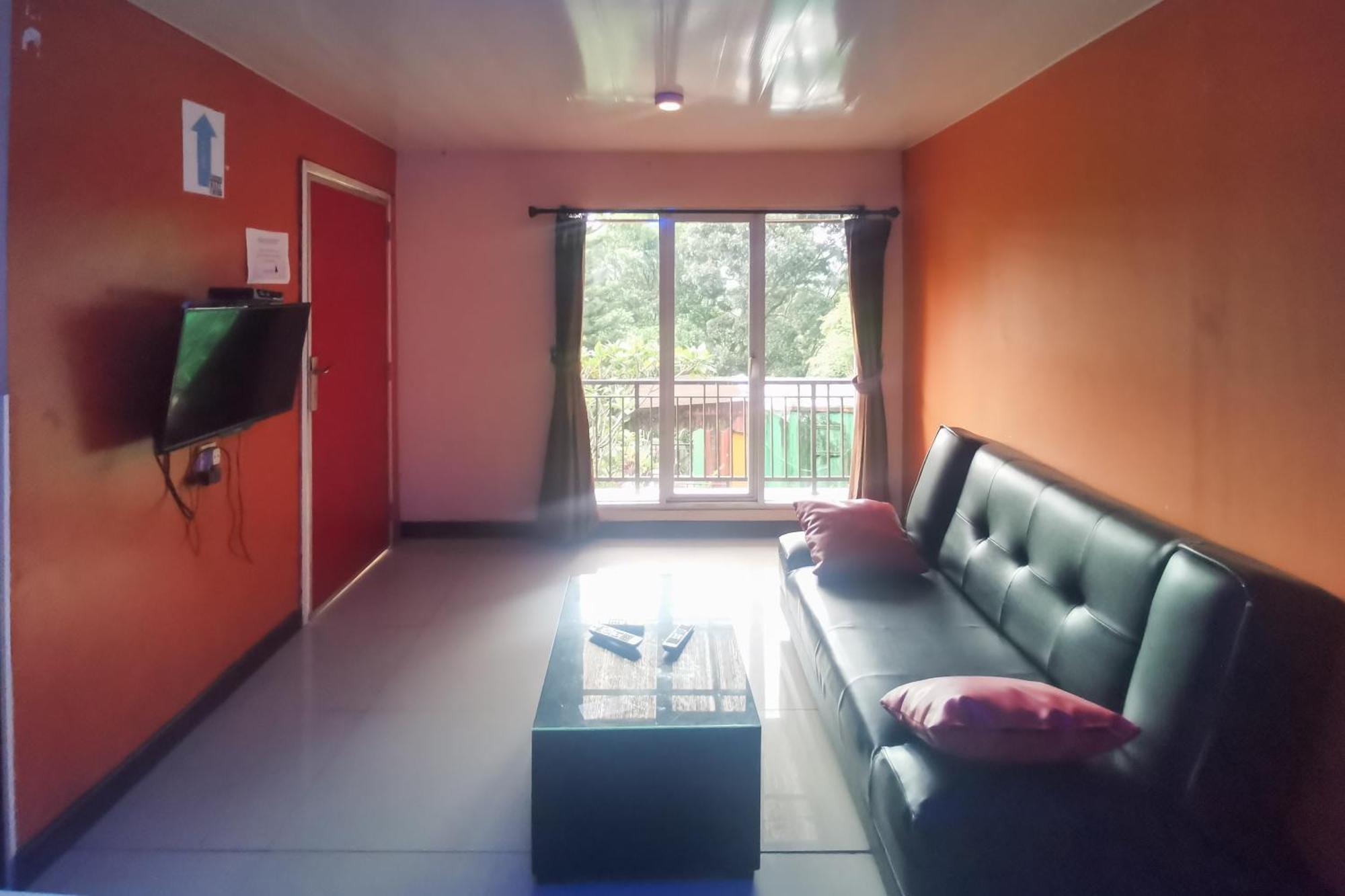 Hotel Container Inn Mitra Reddoorz Gadok Ngoại thất bức ảnh